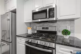 2902 Mark Twain Way, Mahwah, NJ 07430 - Photo 15