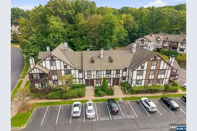 2902 Mark Twain Way, Mahwah, NJ 07430 - Photo 3