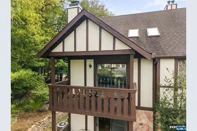 2902 Mark Twain Way, Mahwah, NJ 07430 - Photo 31