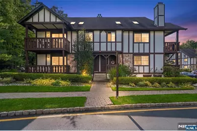 2902 Mark Twain Way, Mahwah, NJ 07430 - Photo 1