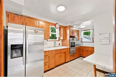 1481 Endicott Terrace, Teaneck Township, NJ 07666 - Photo 9
