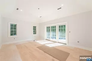 203 Pascack Rd, Park Ridge, NJ 07656 - Photo 11