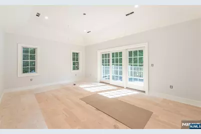 203 Pascack Road, Park Ridge, NJ 07656 - Photo 11