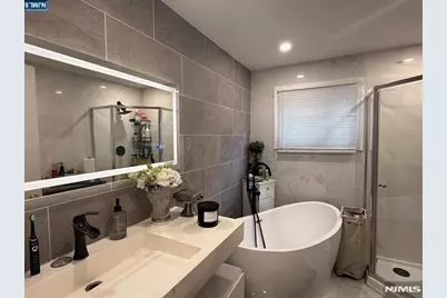 99 Forest Avenue, Paramus, NJ 07652 - Photo 9