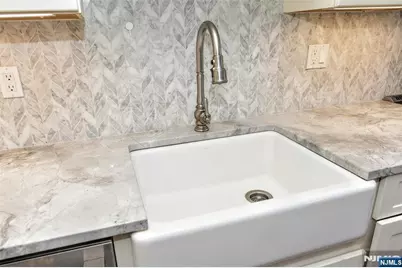 185 E Palisade Avenue B1B #B1B, Englewood, NJ 07631 - Photo 17