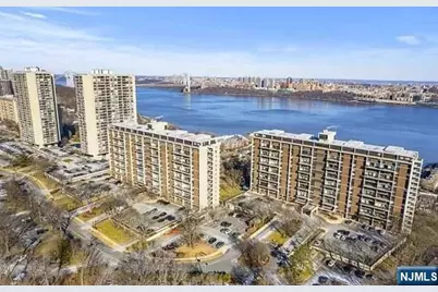 2 Horizon Road 1211 #1211, Fort Lee, NJ 07024 - Photo 1