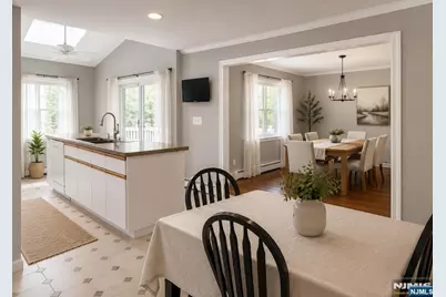 84 Colgate Avenue 1 #1, Paramus, NJ 07652 - Photo 3
