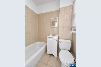 653 4th Avenue, Elizabeth, NJ 07202 - Photo 9