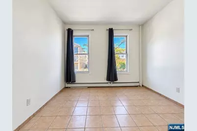 653 4th Avenue, Elizabeth, NJ 07202 - Photo 7