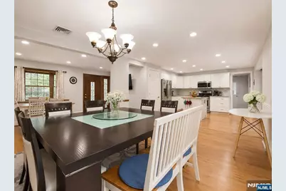 286 McKinley Boulevard, Paramus, NJ 07652 - Photo 9