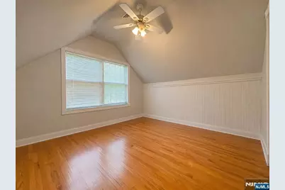 286 McKinley Boulevard, Paramus, NJ 07652 - Photo 17