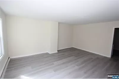 181 Midland Avenue, Paramus, NJ 07652 - Photo 5