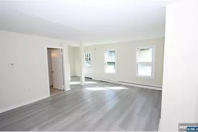 181 Midland Avenue, Paramus, NJ 07652 - Photo 3