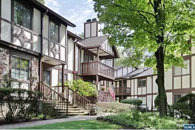 3916 Melville Court 3916 #3916, Mahwah, NJ 07430 - Photo 31
