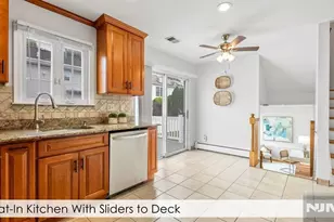 758 Manchester Way, Paramus, NJ 07652 - Photo 7