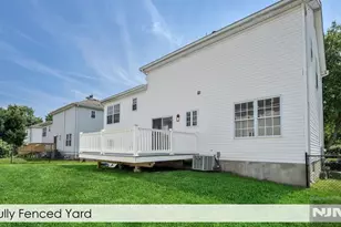 758 Manchester Way, Paramus, NJ 07652 - Photo 23