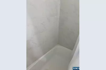 172 W Broad Street, Bergenfield, NJ 07621 - Photo 13