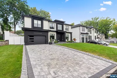 151 Stuart Street, Paramus, NJ 07652 - Photo 3