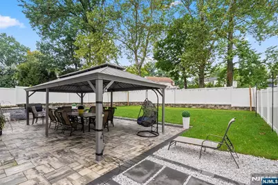 151 Stuart Street, Paramus, NJ 07652 - Photo 43