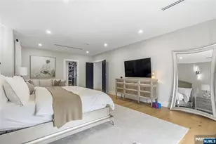 151 Stuart St, Paramus, NJ 07652 - Photo 23