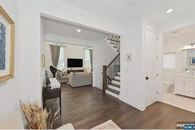 8 Ranch Lane, Closter, NJ 07624 - Photo 5