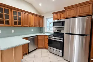138 7th St, Saddle Brook Township, NJ 07663 - Photo 7