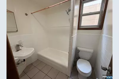207 Manor Avenue 2 #2, Harrison, NJ 07029 - Photo 5