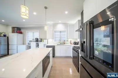 229 6th Street B #B, Fairview, NJ 07022 - Photo 13