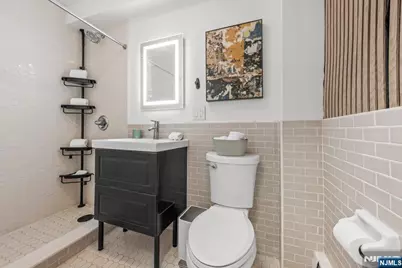 321 1/2 Pavonia Avenue, Jersey City, NJ 07302 - Photo 7