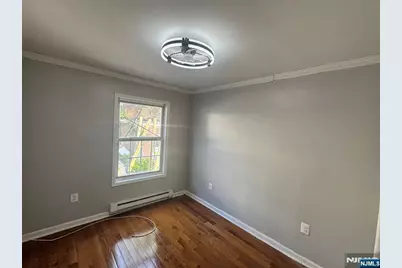 12 Bayview Avenue 1 #1, Jersey City, NJ 07305 - Photo 17