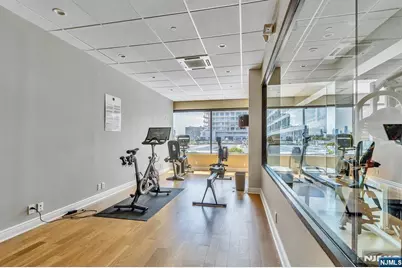 9 Somerset Lane 209 #209, Edgewater, NJ 07020 - Photo 15
