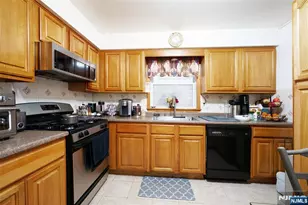 116 Chapel St, Newark, NJ 07105 - Photo 7