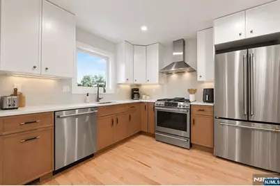 721 Schaefer Avenue, Oradell, NJ 07649 - Photo 5