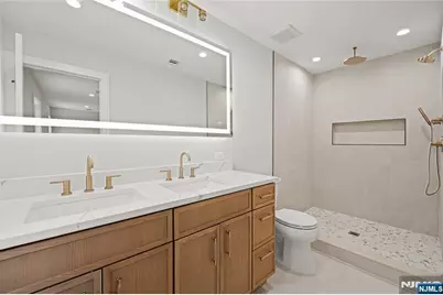 721 Schaefer Avenue, Oradell, NJ 07649 - Photo 13
