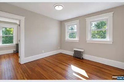 754 Wyckoff, Wyckoff Township, NJ 07481 - Photo 17