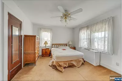 527 Brandon Place, Cliffside Park, NJ 07010 - Photo 27