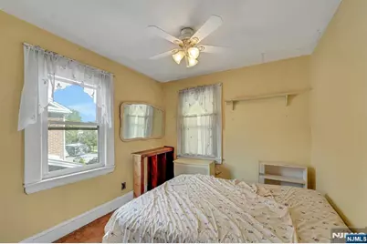 527 Brandon Place, Cliffside Park, NJ 07010 - Photo 31