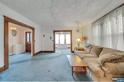 527 Brandon Place, Cliffside Park, NJ 07010 - Photo 13