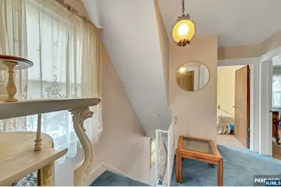 527 Brandon Place, Cliffside Park, NJ 07010 - Photo 29