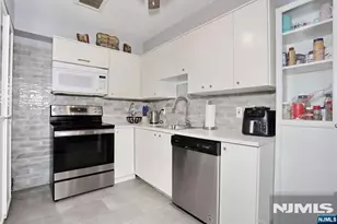 66 S Franklin 59, Ramsey, NJ 07446 - Photo 15
