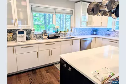 96 Buff Road, Tenafly, NJ 07670 - Photo 15