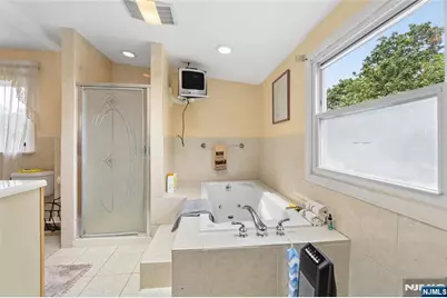205 Warren Street, Englewood, NJ 07631 - Photo 27