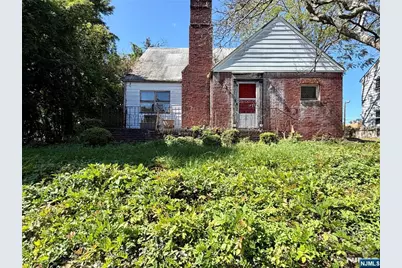 76 Beechwood Street, Bergenfield, NJ 07621 - Photo 1