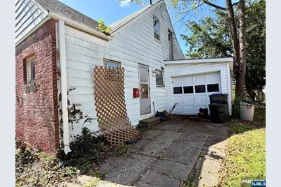 76 Beechwood Street, Bergenfield, NJ 07621 - Photo 5