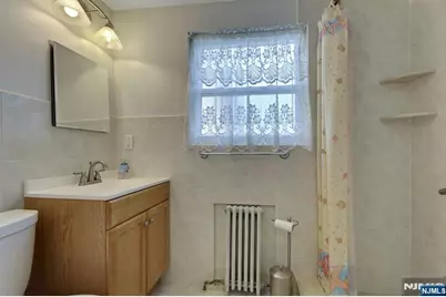 554 Harrison Avenue, Lodi, NJ 07644 - Photo 23