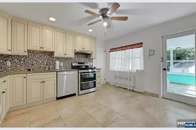 554 Harrison Avenue, Lodi, NJ 07644 - Photo 17