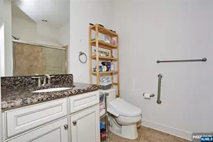 410 Four Seasons Ln, Montvale, NJ 07645 - Photo 29