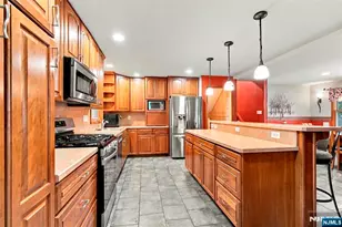 9 Melrose Ave, West Milford, NJ 07421 - Photo 9