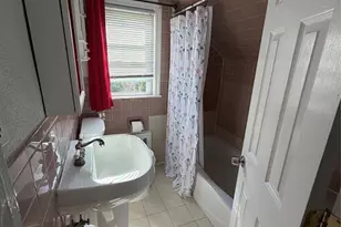 17 Ellsworth St, Clifton, NJ 07012 - Photo 5