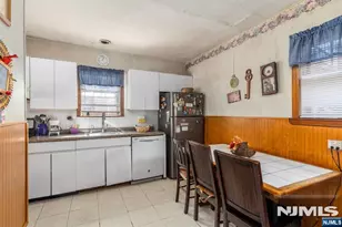 544 Highridge Ave, Cliffside Park, NJ 07010 - Photo 9